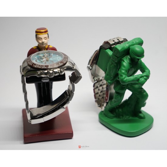 Original creative solider luxury watch display stand gift holder